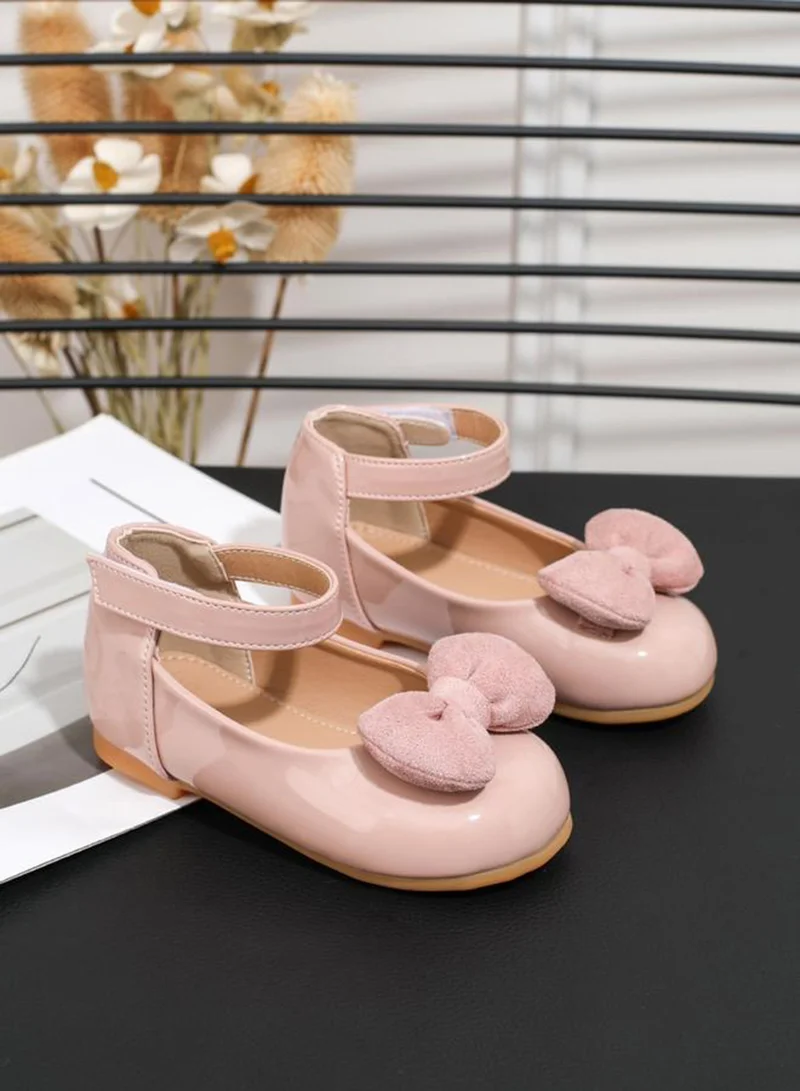 تايك تو حذاء بتزيين فيونكة